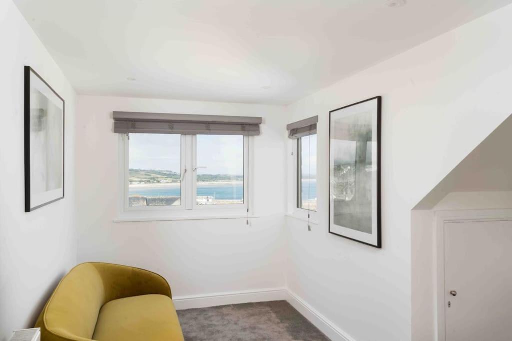 3 Bed, Sea Views, Penzance,newly Renovated *