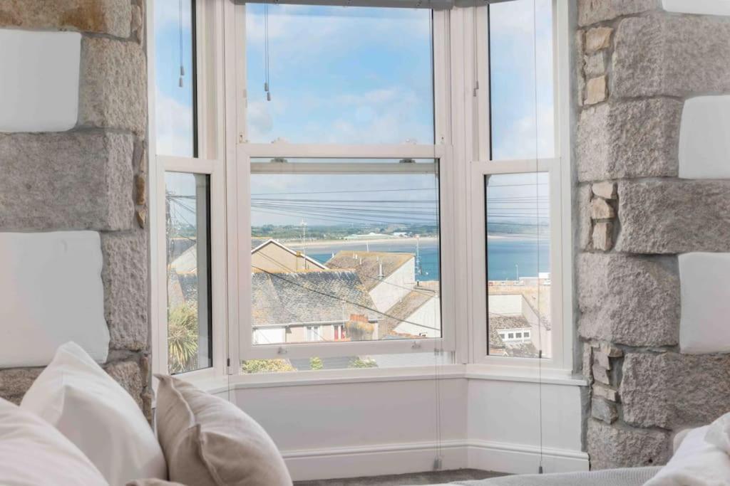 Apartment 3 Bed, Sea Views, Penzance,newly Renovated Penzance