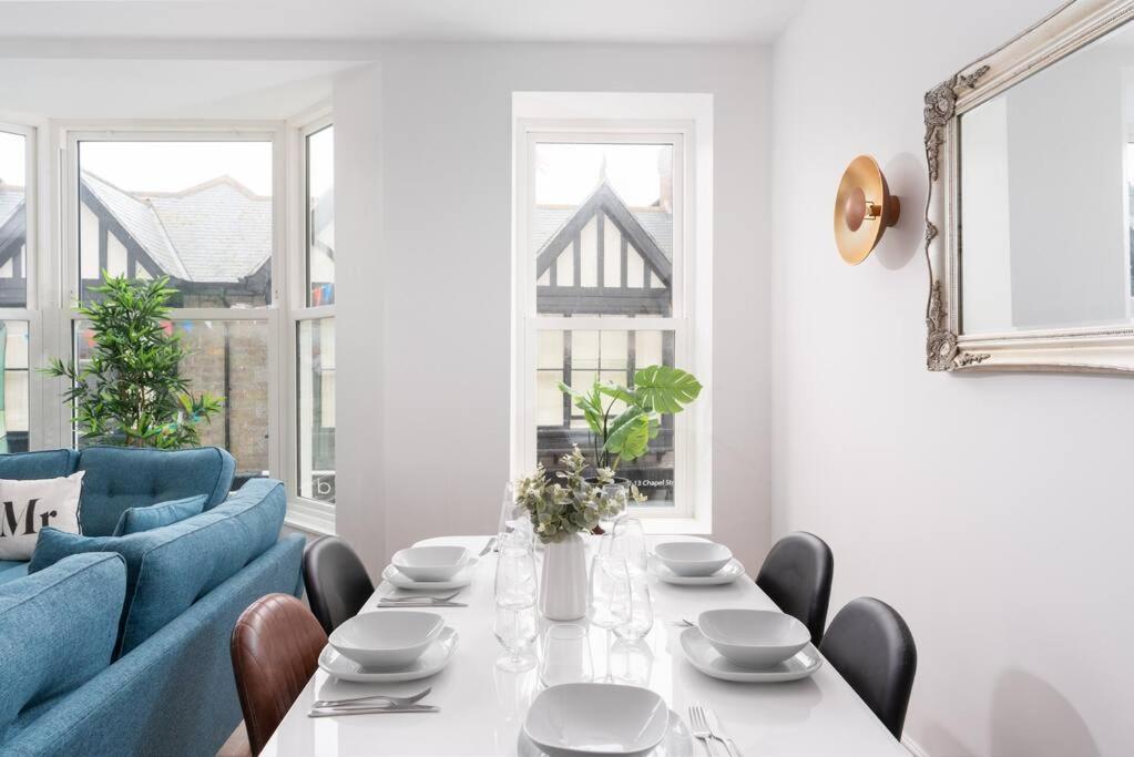 Apartment 3 Bed, Sea Views, Penzance,newly Renovated *